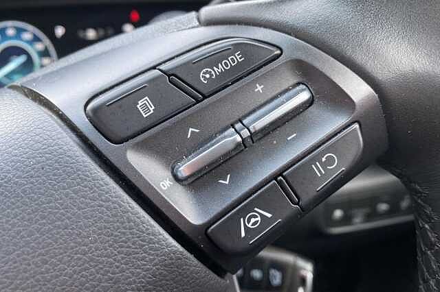 Hyundai Kona SE CONNECT HEV