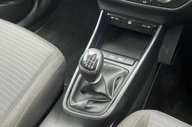 Hyundai i20 SE CONNECT MHEV