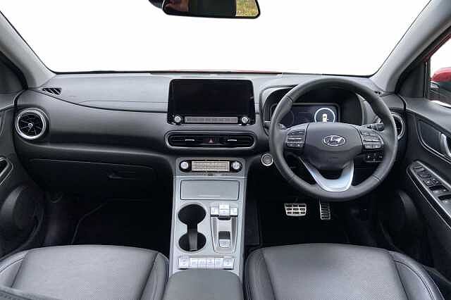 Hyundai Kona 64kWh Ultimate SUV 5dr Electric Auto (10.5kW Charger) (204 ps)
