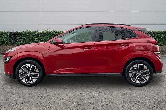 Hyundai Kona 64kWh Ultimate SUV 5dr Electric Auto (10.5kW Charger) (204 ps)