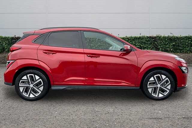 Hyundai Kona 64kWh Ultimate SUV 5dr Electric Auto (10.5kW Charger) (204 ps)