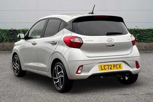 Hyundai i10 1.2 Premium Hatchback 5dr Petrol Auto Euro 6 (s/s) (84 ps)