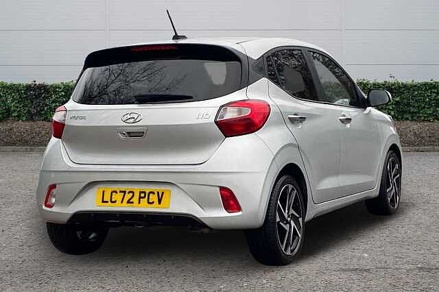 Hyundai i10 1.2 Premium Hatchback 5dr Petrol Auto Euro 6 (s/s) (84 ps)