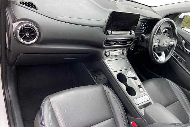 Hyundai Kona 64kWh Ultimate SUV 5dr Electric Auto (10.5kW Charger) (204 ps)