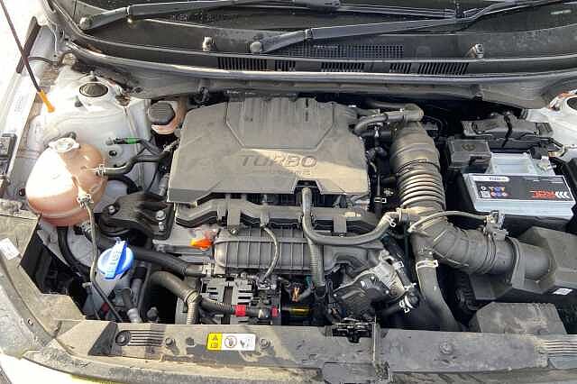 Hyundai BAYON 1.0 T-GDi MHEV Premium SUV 5dr Petrol Hybrid DCT Euro 6 (s/s) (100 ps) White