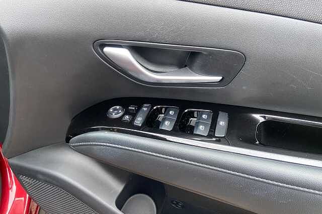 Hyundai TUCSON 1.6 h T-GDi Premium SUV 5dr Petrol Hybrid Auto Euro 6 (s/s) (230 ps) Red