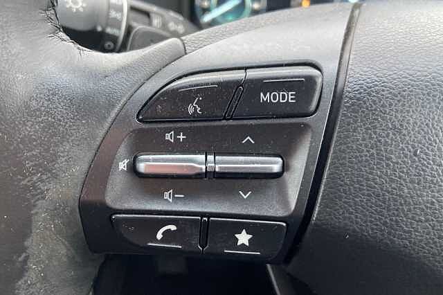 Hyundai Kona 1.6 h-GDi Premium SUV 5dr Petrol Hybrid DCT Euro 6 (s/s) (141 ps)