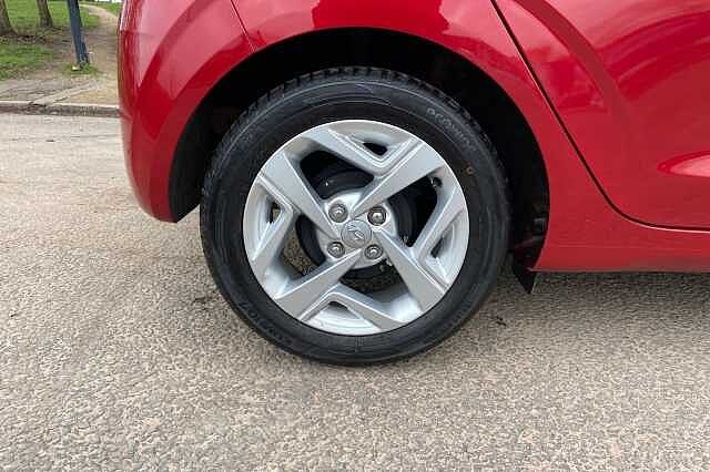 Hyundai i10 1.2 SE Connect Hatchback 5dr Petrol Manual Euro 6 (s/s) (84 ps)