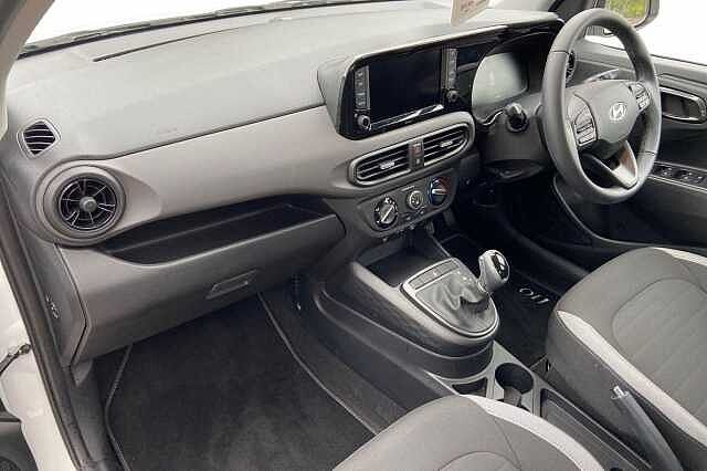 Hyundai i10 1.2 Advance Hatchback 5dr Petrol Auto Euro 6 (s/s) (79 ps)