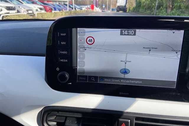 Hyundai i10 1.2 Premium Hatchback 5dr Petrol Auto Euro 6 (s/s) (84 ps)