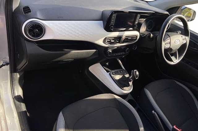 Hyundai i10 1.2 Premium Hatchback 5dr Petrol Auto Euro 6 (s/s) (84 ps)