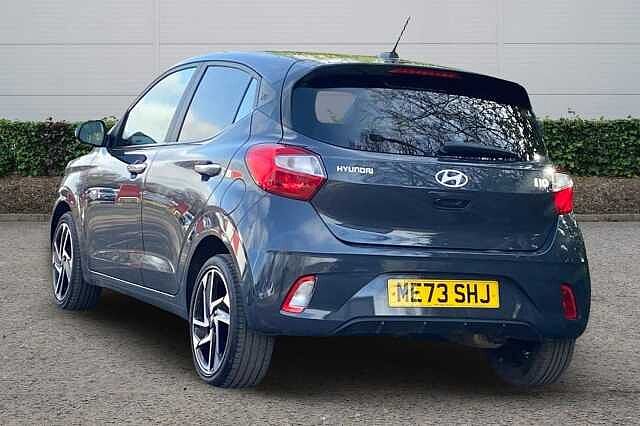 Hyundai i10 1.2 Premium Hatchback 5dr Petrol Auto Euro 6 (s/s) (84 ps)