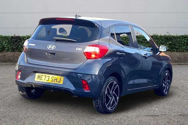 Hyundai i10 1.2 Premium Hatchback 5dr Petrol Auto Euro 6 (s/s) (84 ps)