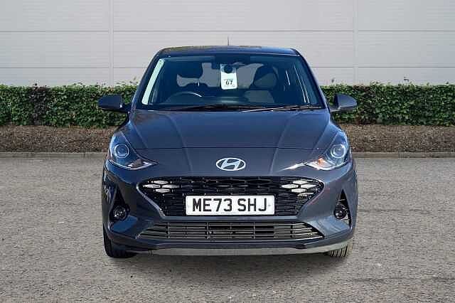 Hyundai i10 1.2 Premium Hatchback 5dr Petrol Auto Euro 6 (s/s) (84 ps)
