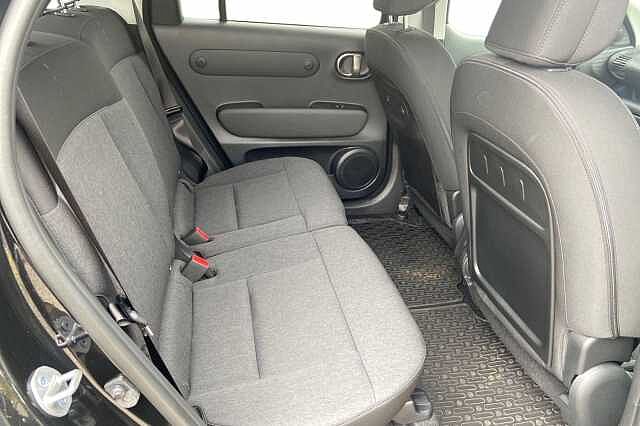 Hyundai INSTER 5dr Hat 85kw 2 49kwh Abyss Black