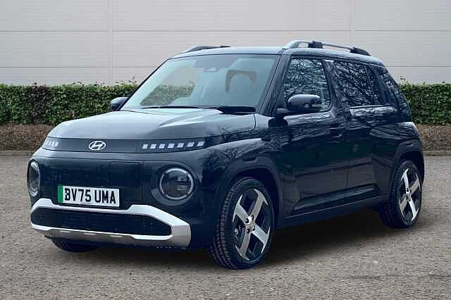 Hyundai INSTER 5dr Hat 85kw 2 49kwh Abyss Black