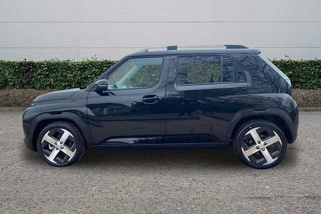 Hyundai INSTER 5dr Hat 85kw 2 49kwh Abyss Black