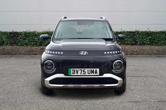 Hyundai INSTER 5dr Hat 85kw 2 49kwh Abyss Black