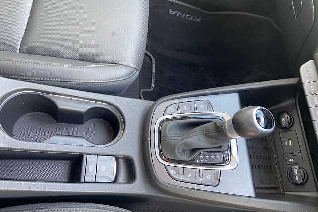 Hyundai Kona 1.6 h-GDi Ultimate SUV 5dr Petrol Hybrid DCT Euro 6 (s/s) (141 ps)