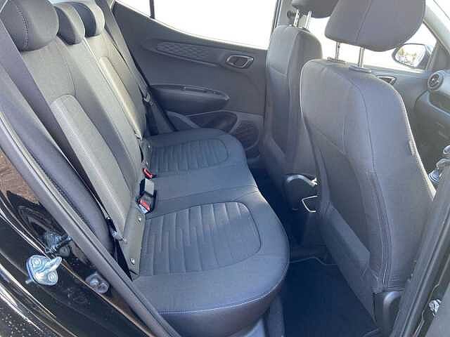 Hyundai i10 1.0 Advance Hatchback 5dr Petrol Auto Euro 6 (s/s) (63 ps)