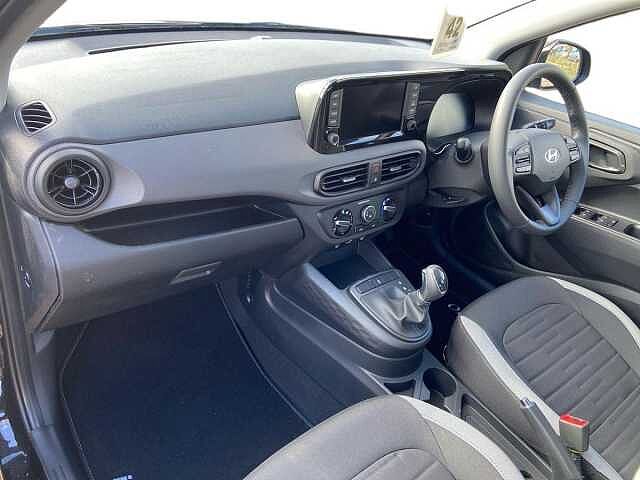 Hyundai i10 1.0 Advance Hatchback 5dr Petrol Auto Euro 6 (s/s) (63 ps)