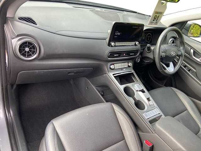 Hyundai Kona 64kWh Ultimate SUV 5dr Electric Auto (10.5kW Charger) (204 ps)