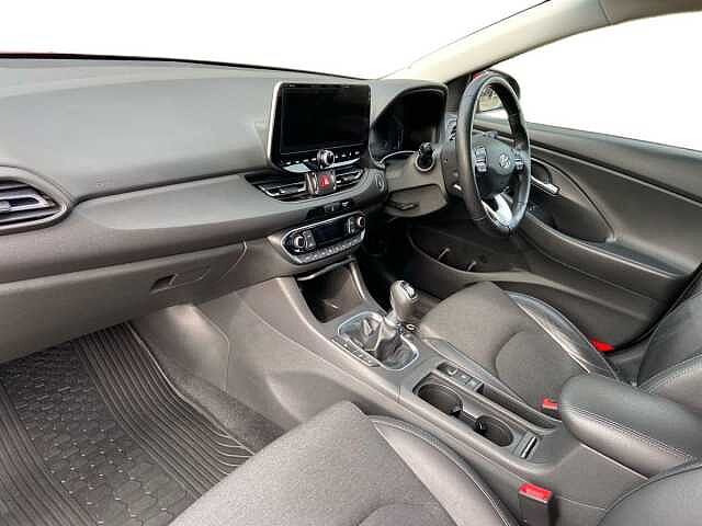 Hyundai i30 1.0 T-GDi MHEV Premium Hatchback 5dr Petrol Hybrid Manual Euro 6 (s/s) (120 ps)