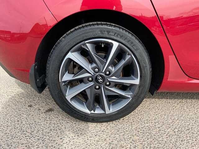 Hyundai i30 1.0 T-GDi MHEV Premium Hatchback 5dr Petrol Hybrid Manual Euro 6 (s/s) (120 ps)