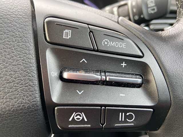 Hyundai i30 1.0 T-GDi MHEV Premium Hatchback 5dr Petrol Hybrid Manual Euro 6 (s/s) (120 ps)