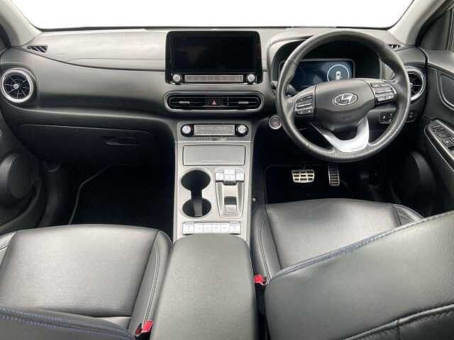 Hyundai Kona 64kWh Ultimate SUV 5dr Electric Auto (10.5kW Charger) (204 ps)