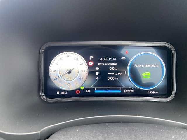 Hyundai Kona 64kWh Ultimate SUV 5dr Electric Auto (10.5kW Charger) (204 ps)