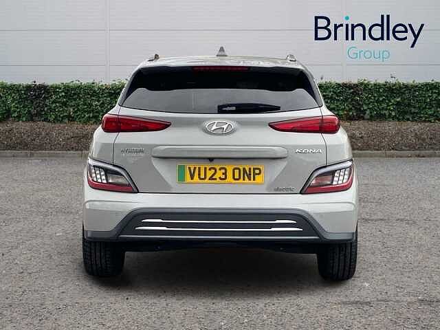 Hyundai Kona 64kWh Ultimate SUV 5dr Electric Auto (10.5kW Charger) (204 ps)
