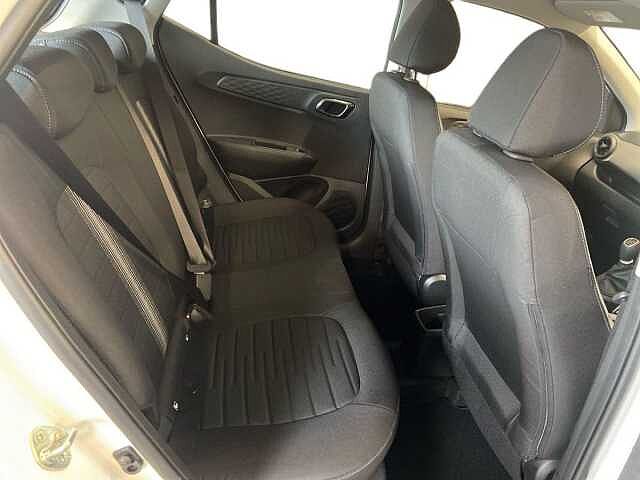 Hyundai i10 1.0 Advance Hatchback 5dr Petrol Manual Euro 6 (s/s) (63 ps)