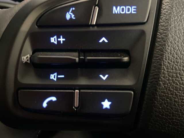 Hyundai i10 1.2 Premium Hatchback 5dr Petrol Manual Euro 6 (s/s) (79 ps)