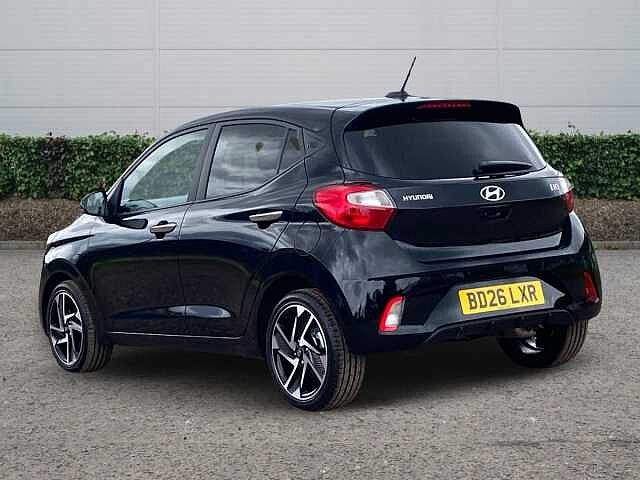 Hyundai i10 1.2 Premium Hatchback 5dr Petrol Manual Euro 6 (s/s) (79 ps)