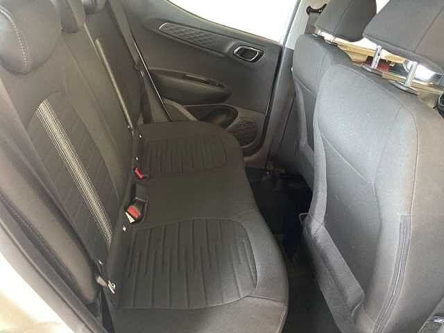 Hyundai i10 1.0 SE Connect Hatchback 5dr Petrol Manual Euro 6 (s/s) (67 ps)