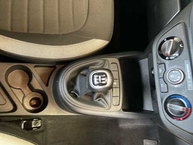 Hyundai i10 1.0 SE Connect Hatchback 5dr Petrol Manual Euro 6 (s/s) (67 ps)