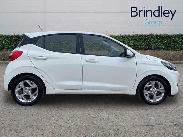 Hyundai i10 1.0 SE Connect Hatchback 5dr Petrol Manual Euro 6 (s/s) (67 ps)