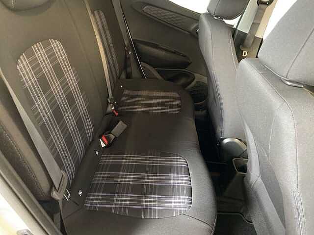 Hyundai i10 1.2 Premium Hatchback 5dr Petrol Manual Euro 6 (s/s) (79 ps)