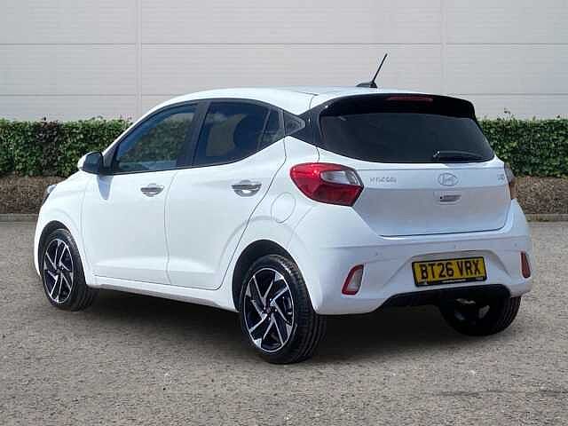 Hyundai i10 1.2 Premium Hatchback 5dr Petrol Manual Euro 6 (s/s) (79 ps)