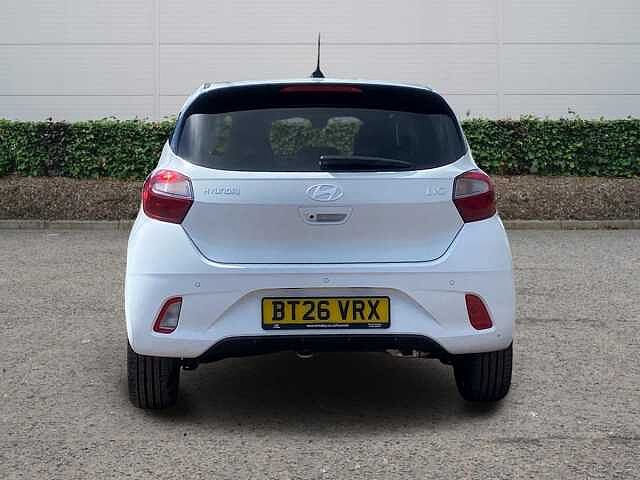 Hyundai i10 1.2 Premium Hatchback 5dr Petrol Manual Euro 6 (s/s) (79 ps)