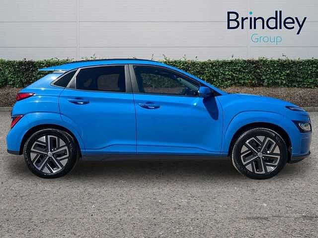 Hyundai Kona 64kWh Ultimate SUV 5dr Electric Auto (10.5kW Charger) (204 ps)