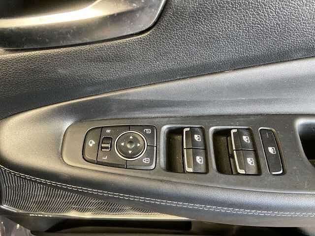 Hyundai Santa Fe 1.6 h T-GDi Premium SUV 5dr Petrol Hybrid Auto Euro 6 (s/s) (230 ps)