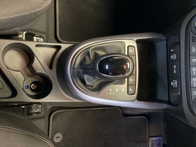 Hyundai i10 1.2 Premium Hatchback 5dr Petrol Auto Euro 6 (s/s) (79 ps)