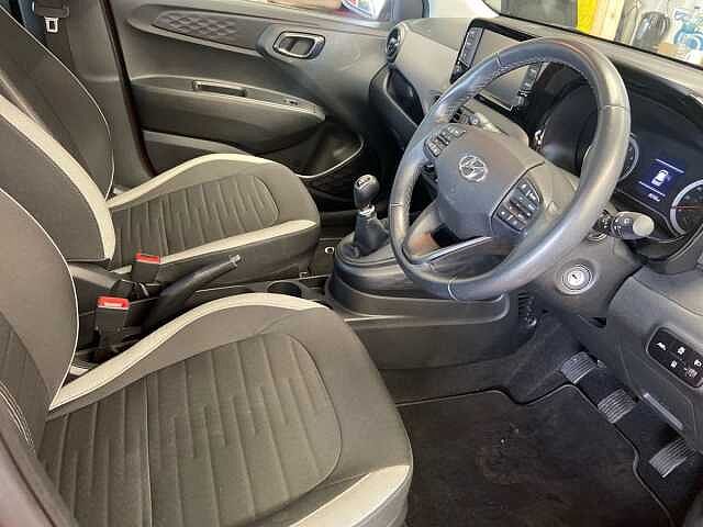 Hyundai i10 1.0 SE Connect Hatchback 5dr Petrol Manual Euro 6 (s/s) (67 ps)