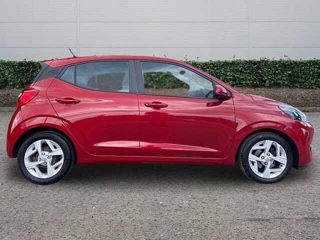 Hyundai i10 1.0 SE Connect Hatchback 5dr Petrol Manual Euro 6 (s/s) (67 ps)