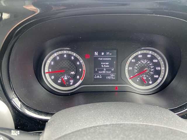 Hyundai i10 1.0 Premium Hatchback 5dr Petrol Auto Euro 6 (s/s) (67 ps)