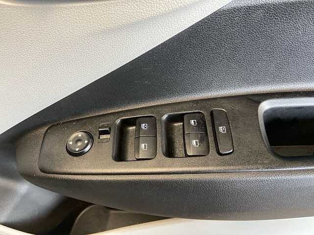 Hyundai i10 1.0 Premium Hatchback 5dr Petrol Auto Euro 6 (s/s) (67 ps)