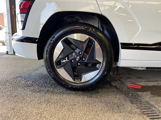 Hyundai Kona 65.4kWh Advance SUV 5dr Electric Auto (218 ps)