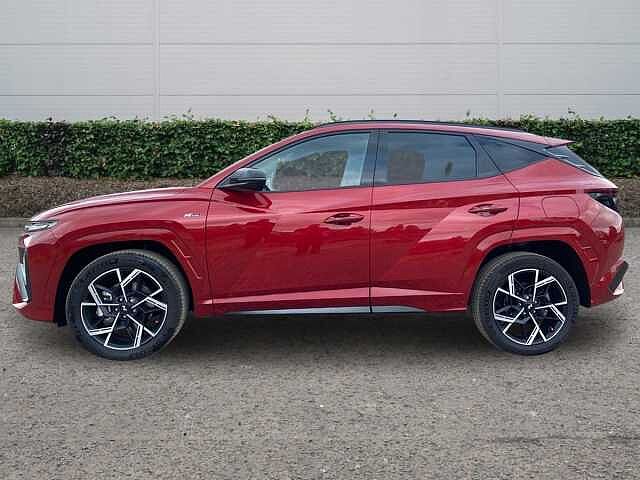 Hyundai TUCSON 1.6T N Line SUV 5dr Petrol Hybrid Auto Euro 6 (s/s) (239 ps) Ultimate Red